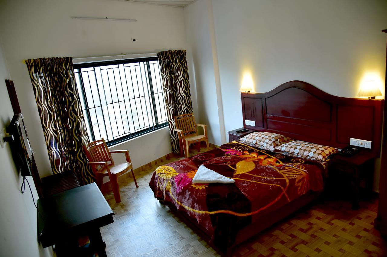 Natura Inn Munnar Esterno foto