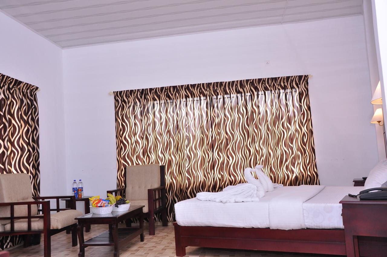 Natura Inn Munnar Esterno foto